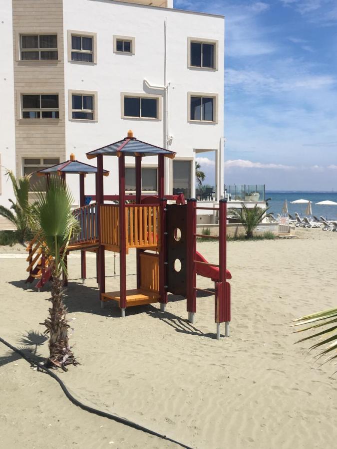 Larnaca Beach Apartment 1A Exterior foto