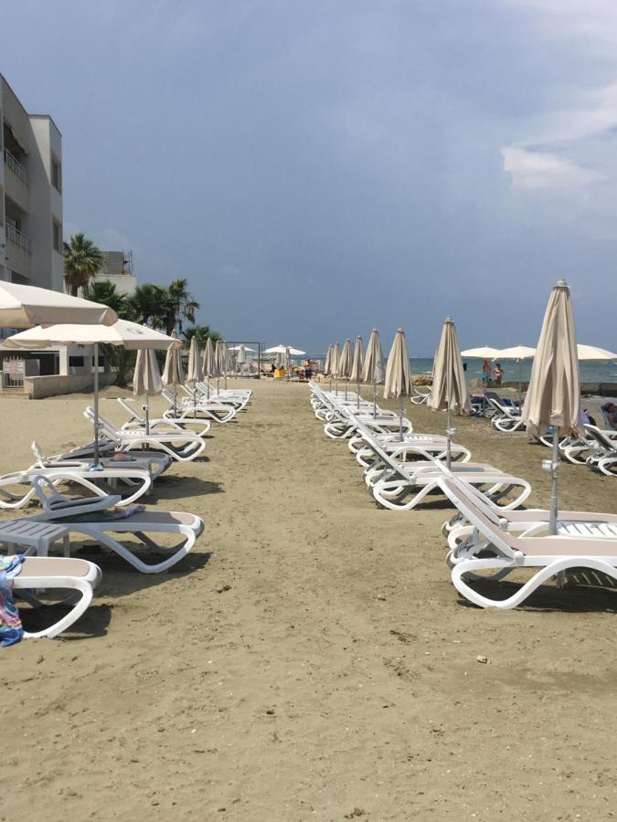 Larnaca Beach Apartment 1A Exterior foto