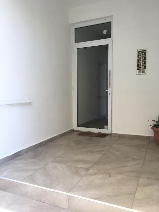 Larnaca Beach Apartment 1A Exterior foto